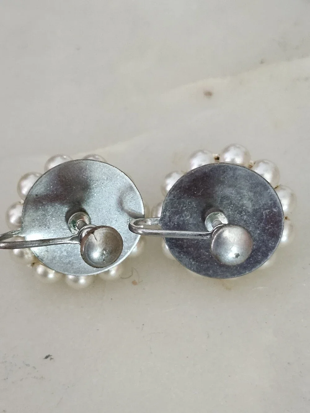 Vtg Classic Faux Pearl Cluster Screw Back Earrings